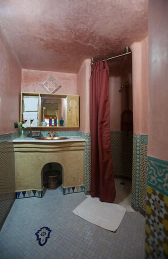 Bathroom 4, Dar Ziryab, Fès