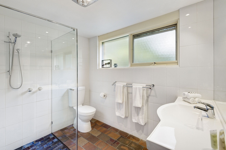 Bathroom 3, Bungunyah Apartments, Maroondah - Croydon