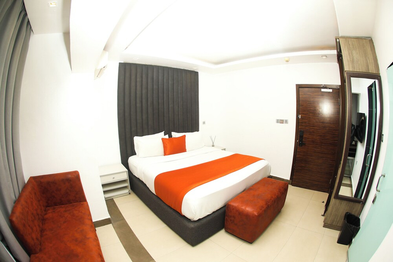 Bedroom 3, Maison Hotel By Fahrenheit, Eti-Osa