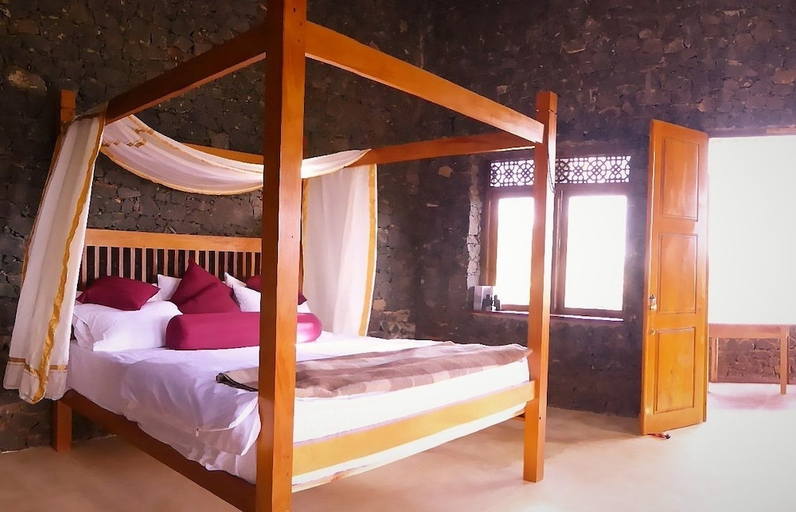 Bedroom 2, Kurulu Estate, Godakawela
