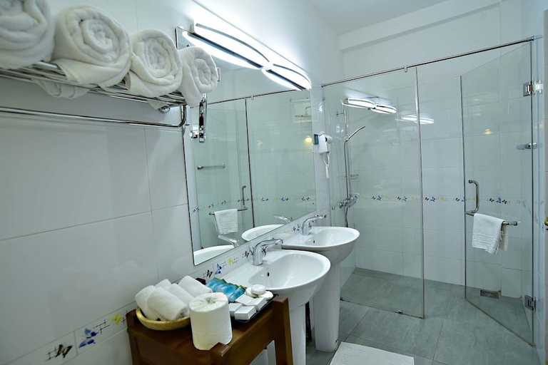 Bathroom 3, Colombo Villa at Cambridge Place, Thimbirigasyaya