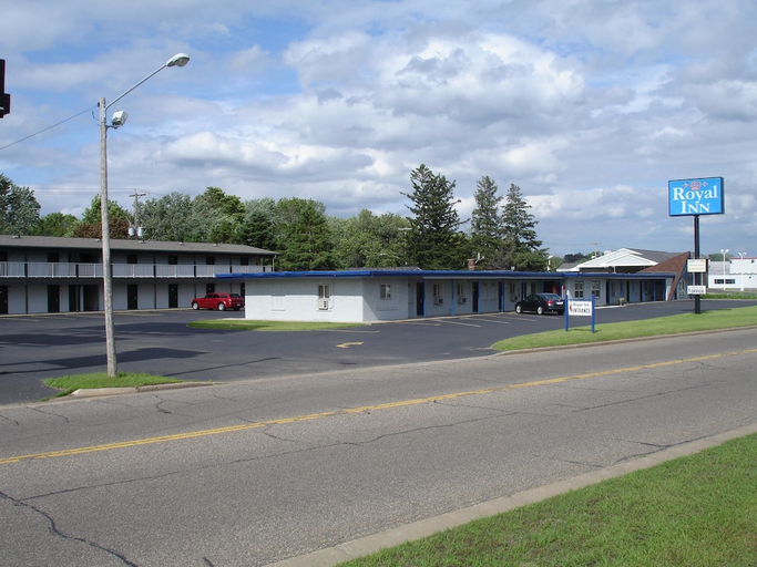 Exterior & Views 2, Royal Inn - Hudson I-94 (Self Check-In), Saint Croix