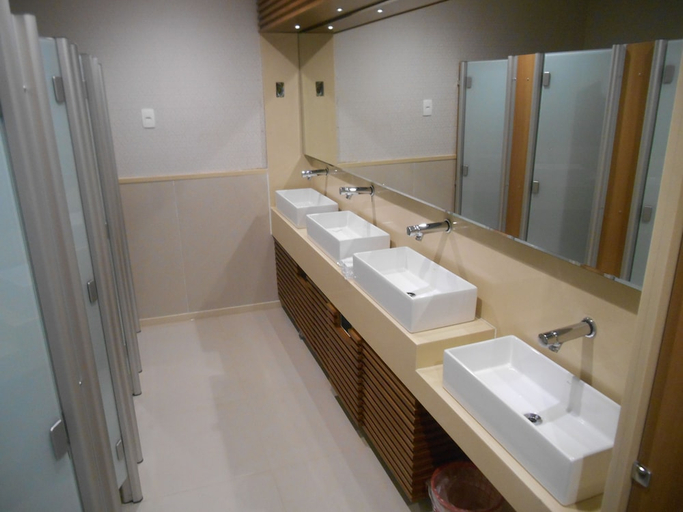Bathroom 4, Hotel Vina del Mar, Rio de Janeiro