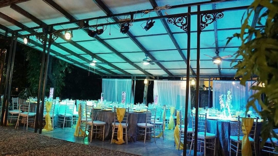 Food & Drinks 4, LA RESERVE, Port-au-Prince