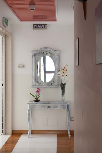 Bathroom, Hotel Donatello, Bari