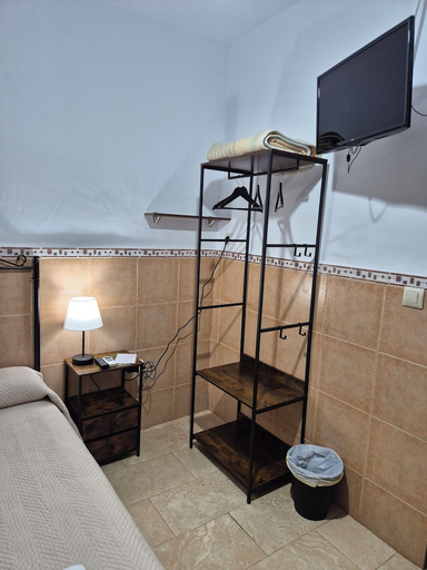 Bedroom 2, Pensión Javier, Sevilla