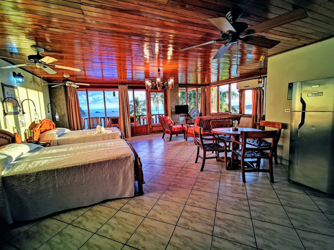Food & Drinks 5, Hotel Costa Verde, Aguirre