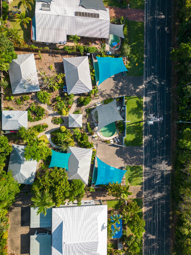 Exterior & Views 2, Mission Beach Shores, Cardwell