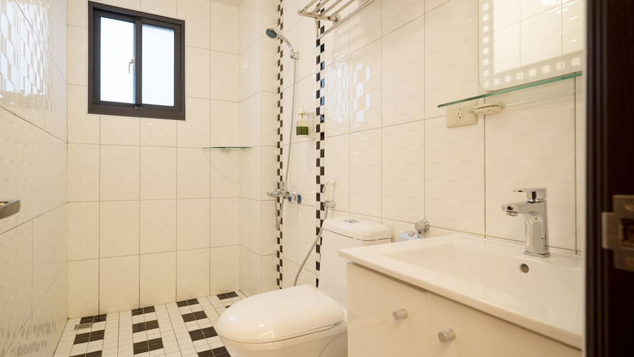 Bathroom 4, Plentiful-Inn, Pingtung