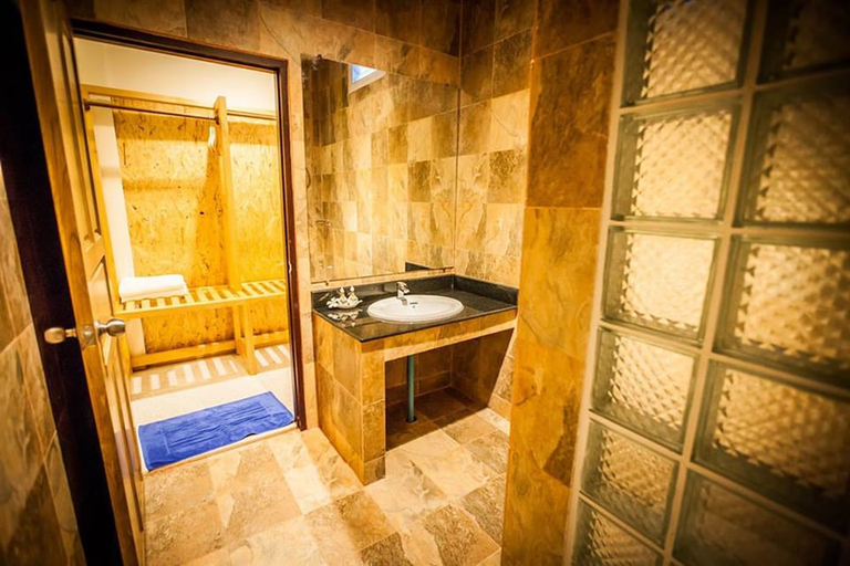 Bathroom 4, Arcadia Resort, Pluak Daeng