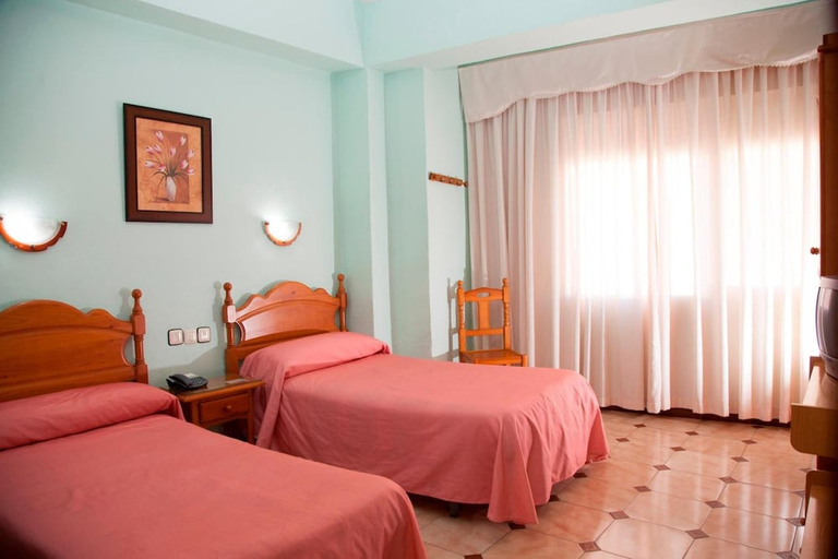 Bedroom 3, Hostal Paris, Cádiz
