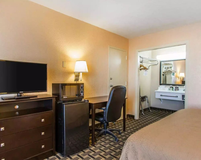 Bedroom 2, Quality Inn Ada near University, Pontotoc