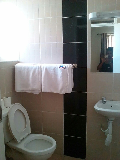 Bathroom, Dlux Hotel, Nakuru Town East