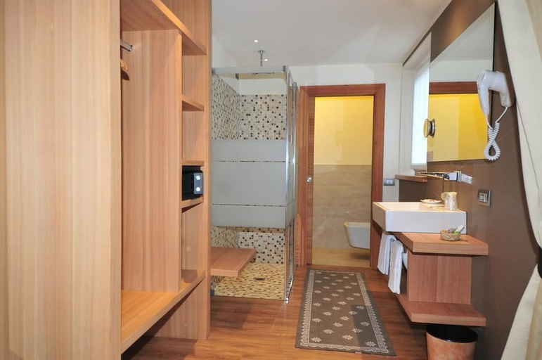Bathroom, Hotel B&B Bondi, Sondrio