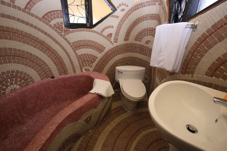 Bathroom, Crazy House, Đà Lạt