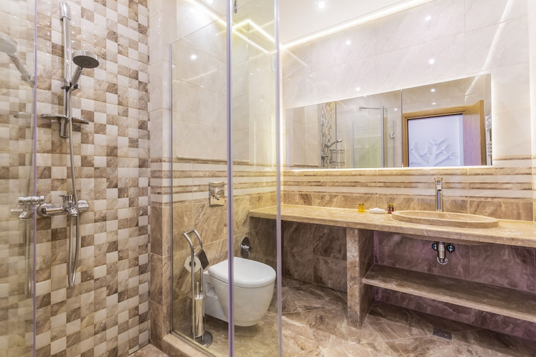 Bathroom 3, Gardenia Palace, Pomorie