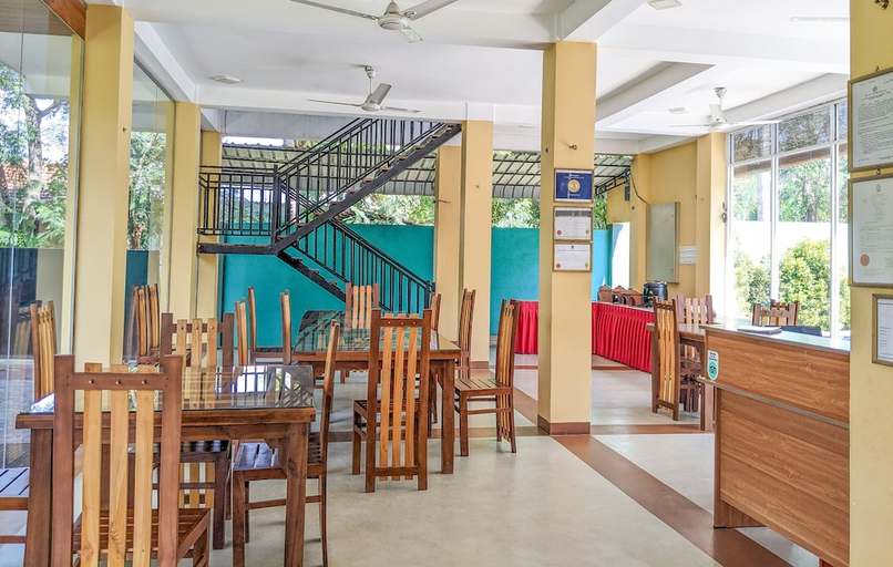 Food & Drinks 4, Yala Golden Park, Thissamaharama