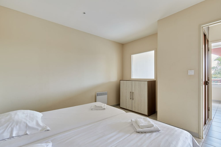 Bedroom 3, Residence Odalys Du Golfe, Hérault