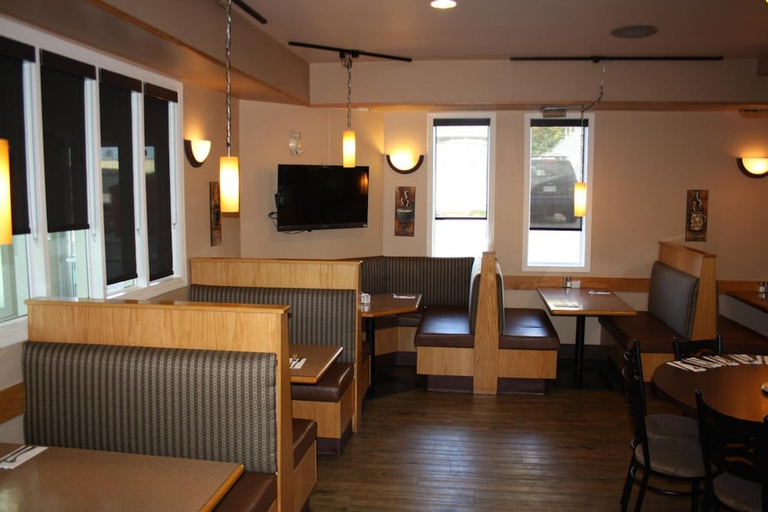 Food & Drinks, BCMInns Peace River, Division No. 19