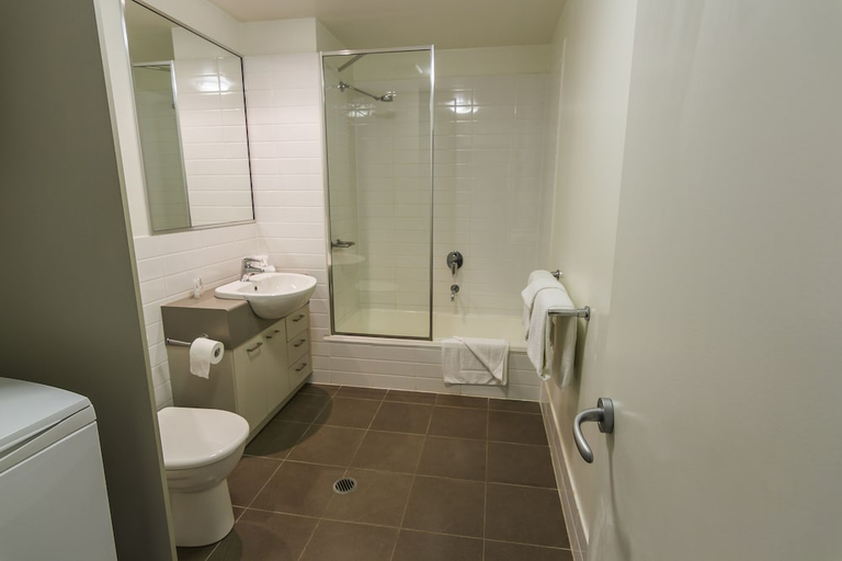 Bathroom 3, MainStay Suites Mackay, Mackay - Pt A