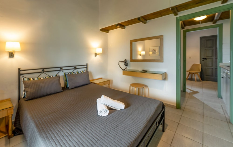 Bedroom 2, NANCY CHARA APARTMENTS, Crete