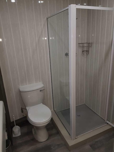 Bathroom 3, Outlook Lodge Or Tambo, Ekurhuleni
