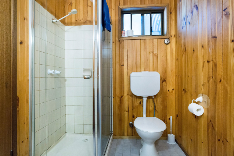 Bathroom 3, Kookaburra Motor Lodge, N. Grampians - Stawell