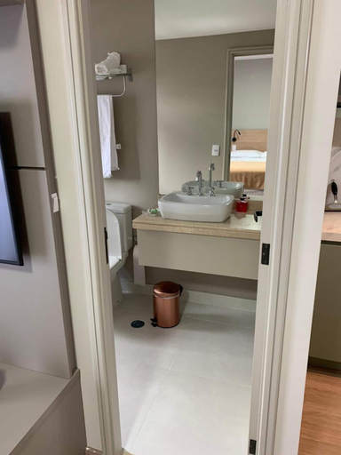 Bathroom 2, Jardim Paulista Apartamento com Varanda, São Paulo