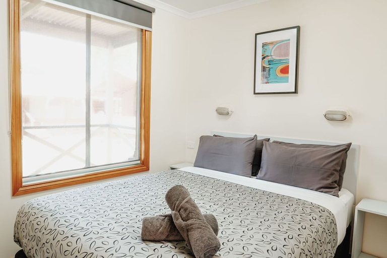 Bedroom 2, Port Fairy Holiday Park, Moyne - South