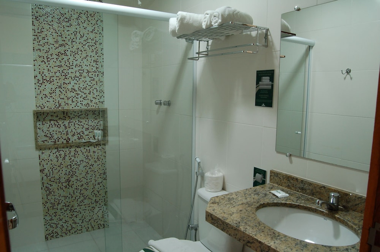Bathroom 3, Palmier Hotel, Itaboraí