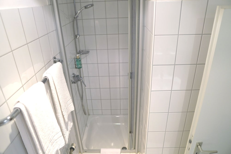 Bathroom 3, Best Western Hotel Bonneberg Das Tagungshotel, Herford
