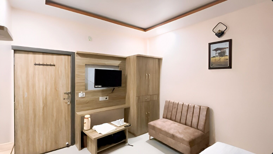 Room 4, HOTEL GANGA RAM, Satna