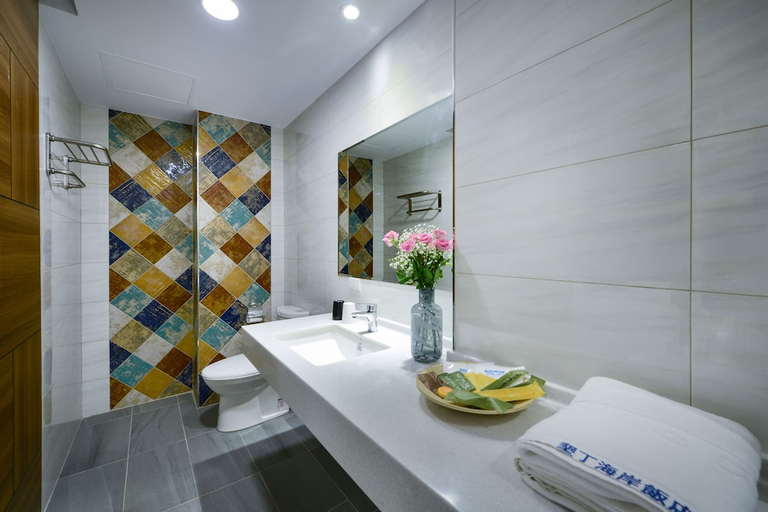 Bathroom 4, Kenting Coast Resort, Pingtung