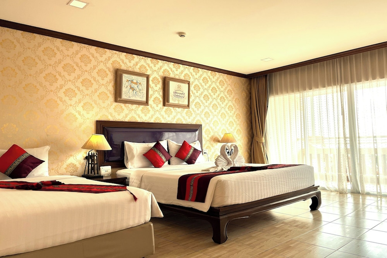 Bedroom 3, Aiyaree Place Hotel, Pattaya
