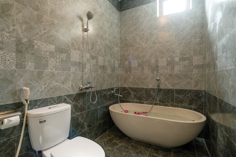 Bathroom 4, Vinci Villa Hoi An, Da Nang