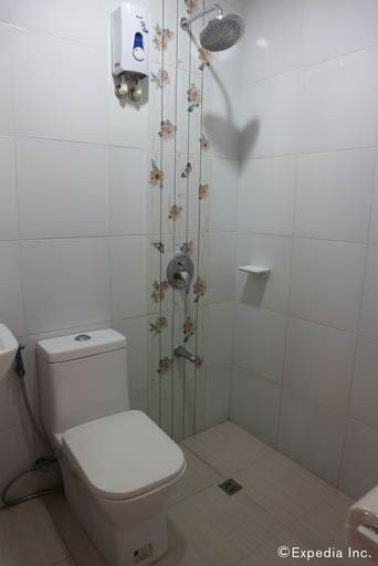 Bathroom 5, Rema Tourist Inn, Puerto Princesa City