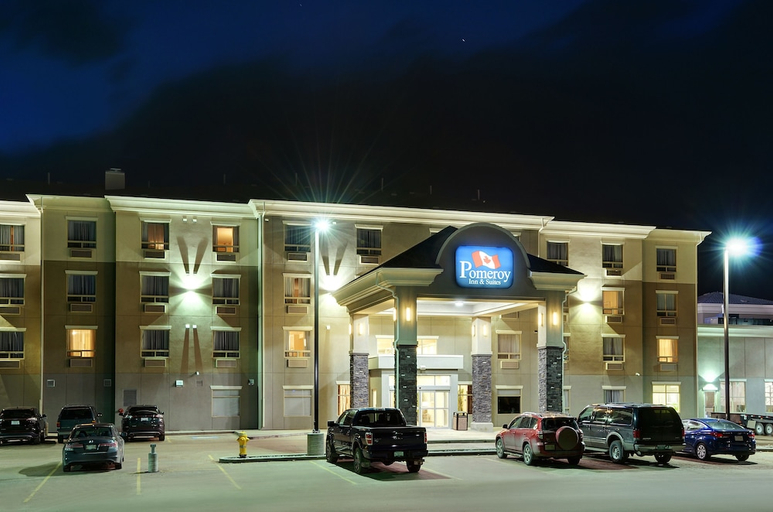 Exterior & Views 2, Pomeroy Inn And Suites Vermilion, Division No. 10