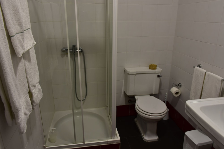 Bathroom 3, Casa Lagar Da Alagoa, Manteigas