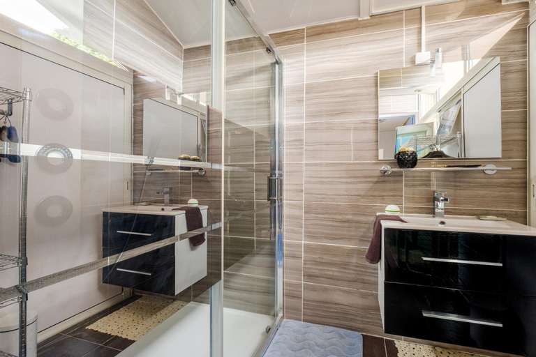 Bathroom 4, Villa Gnoki, Alpes-Maritimes