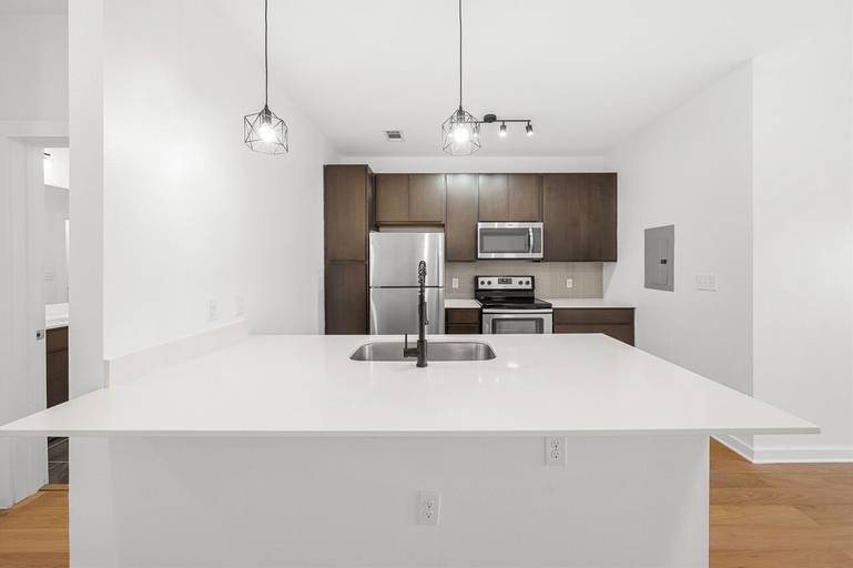 Private kitchen 3, South Austin Condo, Travis