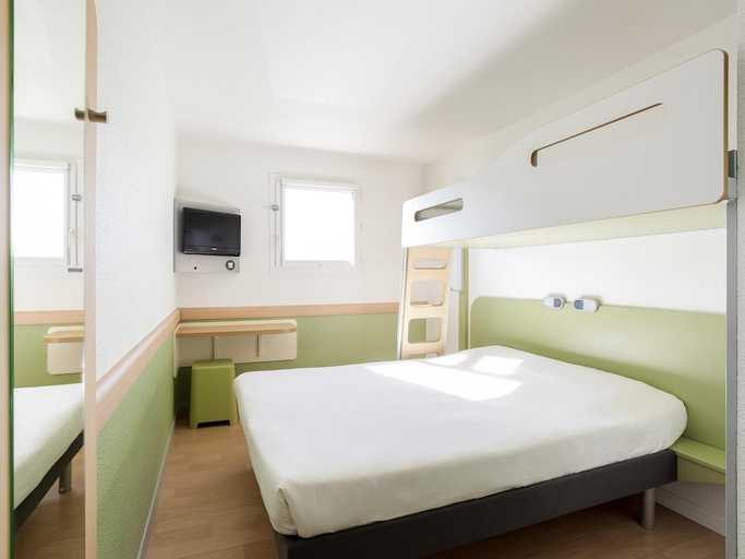 Bedroom 2, Ibis Budget Pau Est, Pyrénées-Atlantiques
