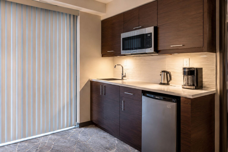 Private kitchen, Downtown Avery Hotel, Toronto