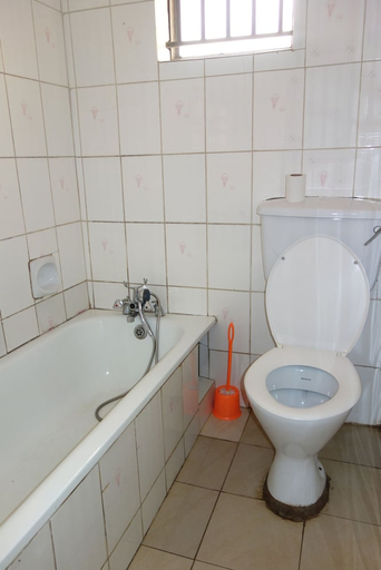 Bathroom 4, Satellite Hotel, Kampala