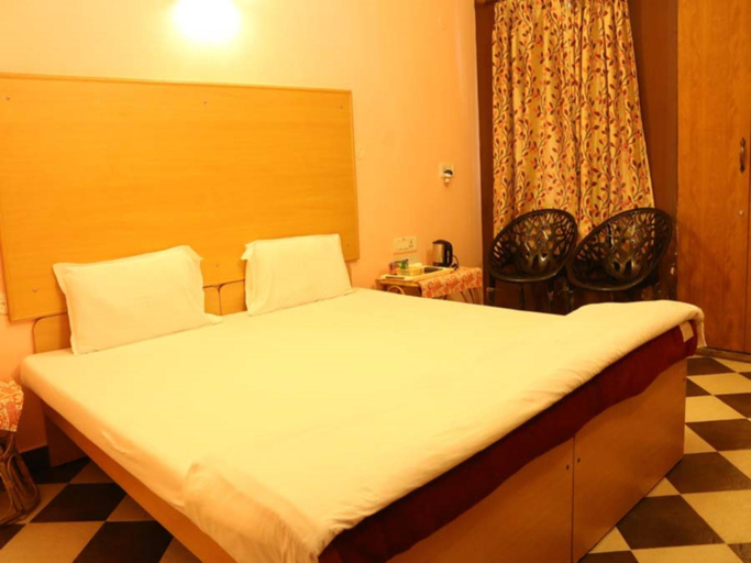 Bedroom 2, B's Hive Guesthouse, Dindigul