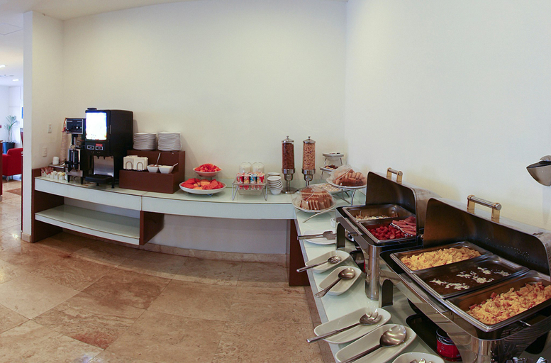 Food & Drinks 4, One Ciudad Del Carmen Concordia, Carmen
