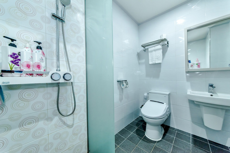 Bathroom 3, Rejina Pension, Seogwipo