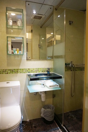 Bathroom 5, Metacity MK, Kowloon