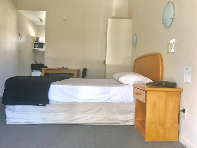 Bedroom 2, Rayland Epsom Motel, Waitakere