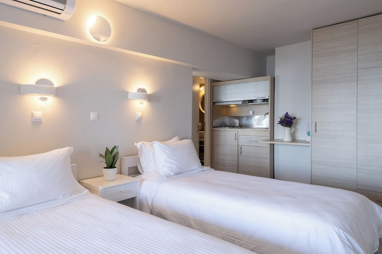 Bedroom 2, Nelly's Apartments, Peloponnese