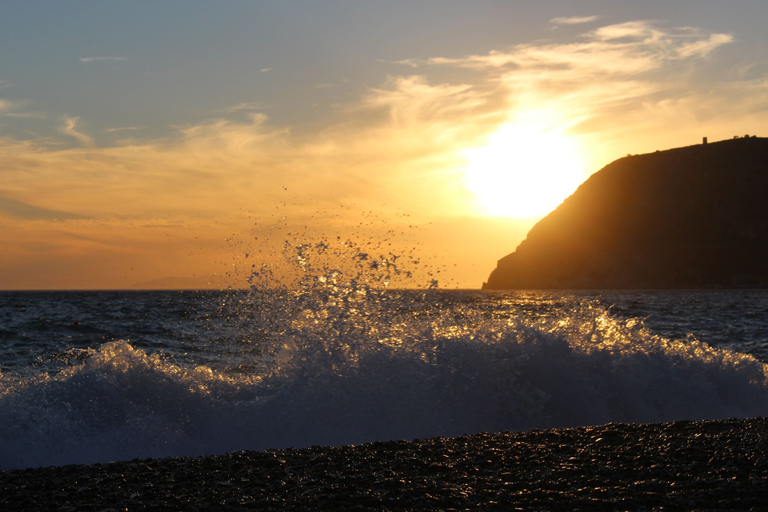 Beach 2, Excellent View, Beach & Mountain, Panorama Swimming Pool all Year Round, Granada